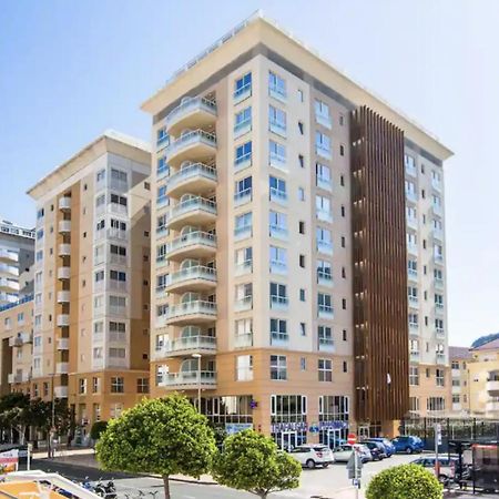 West One Studio Apartments 지브롤터 외부 사진
