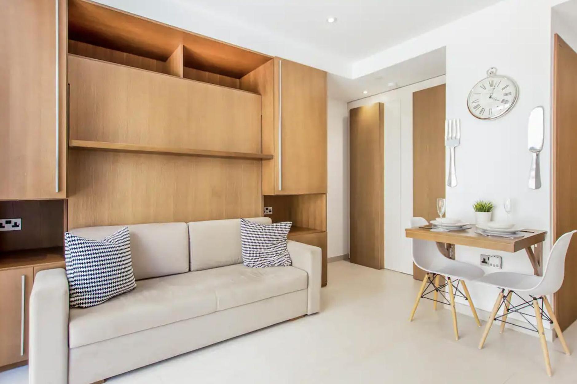 West One Studio Apartments 지브롤터 외부 사진